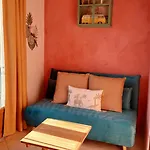 D'hotes Les Fenieres Bed & Breakfast
