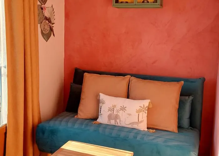 D'hotes Les Fenieres Bed & Breakfast 3*