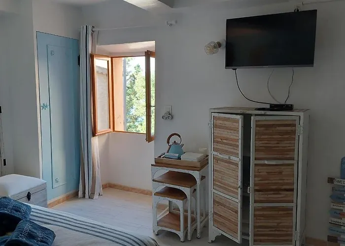 Bed & Breakfast D'hotes Les Fenieres 3*